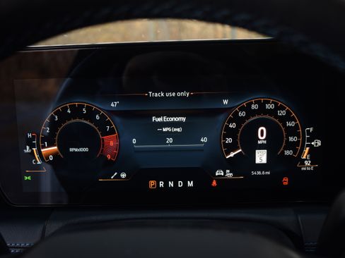 Used 2024 Ford Mustang Dark Horse image 3