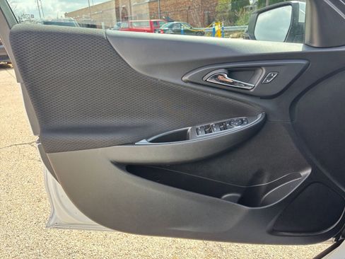 Used 2024 Chevrolet Malibu LT image 18