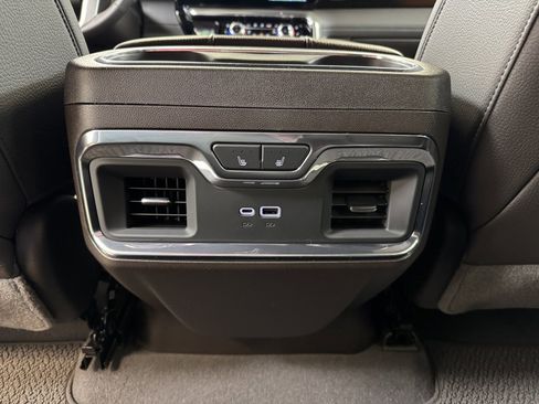 Used 2024 GMC Sierra 1500 Denali w/ Denali Reserve Package image 18