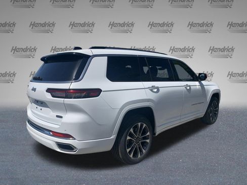 Used 2023 Jeep Grand Cherokee L Overland RWD image 9