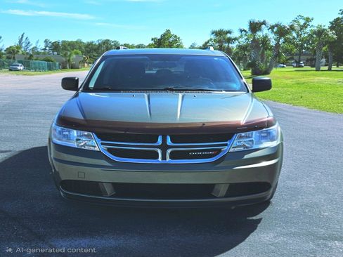 Used 2017 Dodge Journey SE image 2