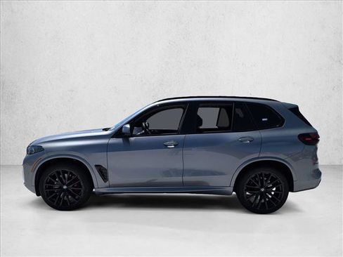 Used 2025 BMW X5 sDrive40i w/ M Sport Package RWD image 8