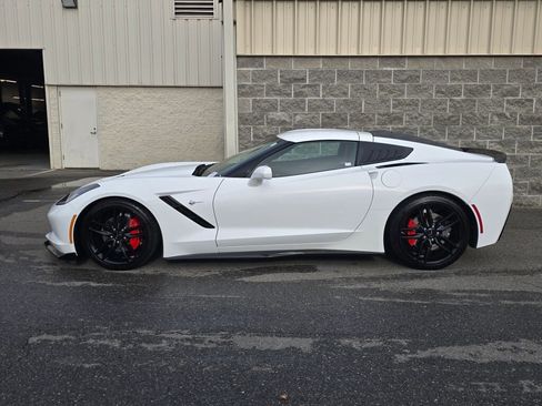Used 2019 Chevrolet Corvette Stingray Coupe w/ Battery Protection Package image 3