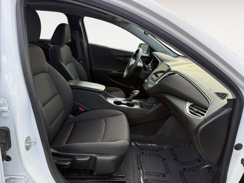 Used 2023 Chevrolet Malibu LT image 19
