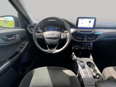 Used 2023 Ford Escape Active AWD/4WD image 6