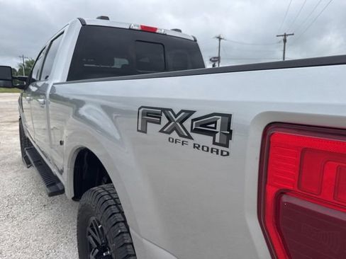 Used 2020 Ford F250 Lariat AWD/4WD image 13