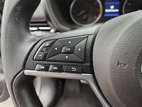 Used 2020 Nissan Sentra S image 16