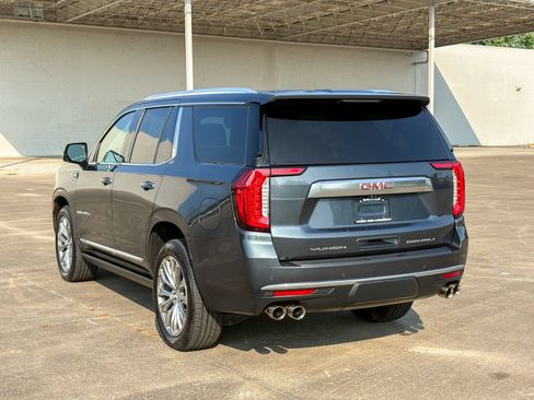 Used 2021 GMC Yukon Denali w/ Denali Premium Package AWD/4WD image 12