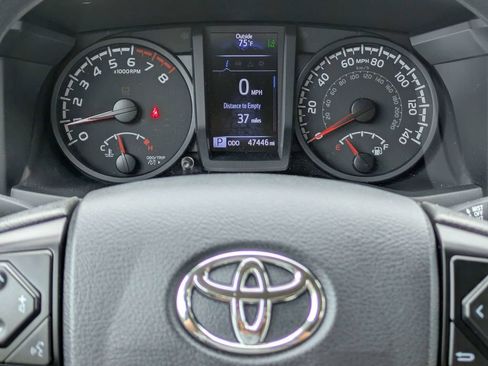Used 2023 Toyota Tacoma SR AWD/4WD image 26