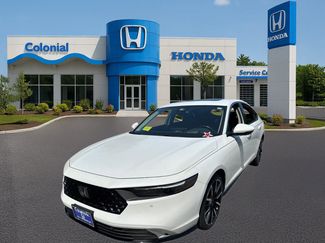Used 2023 Honda Accord Touring video 2