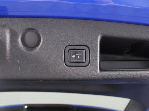 Used 2024 Chevrolet Equinox LT image 19