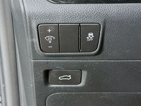 Used 2025 Kia K5 LXS image 17