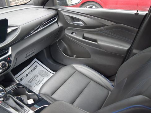 Used 2024 Buick Envista Sport Touring w/ Convenience I Package FWD image 18