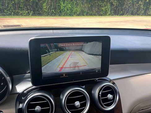 Used 2017 Mercedes-Benz GLC 300 image 30