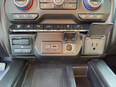 Used 2023 Chevrolet Silverado 3500 High Country AWD/4WD image 51