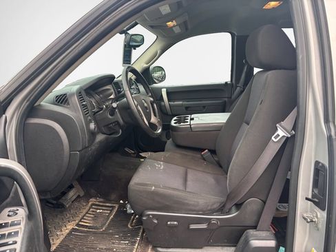 Used 2010 Chevrolet Silverado 1500 LT w/ Power Pack Plus AWD/4WD image 12