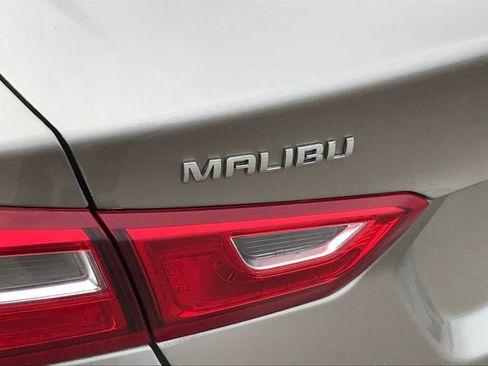 Used 2023 Chevrolet Malibu LT image 10