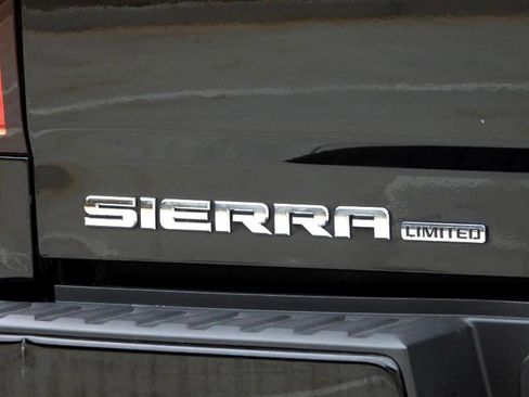 Used 2019 GMC Sierra 1500 Limited Elevation w/ Elevation Edition image 11