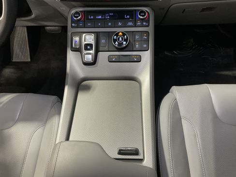 Used 2025 Hyundai Palisade SEL AWD/4WD image 18