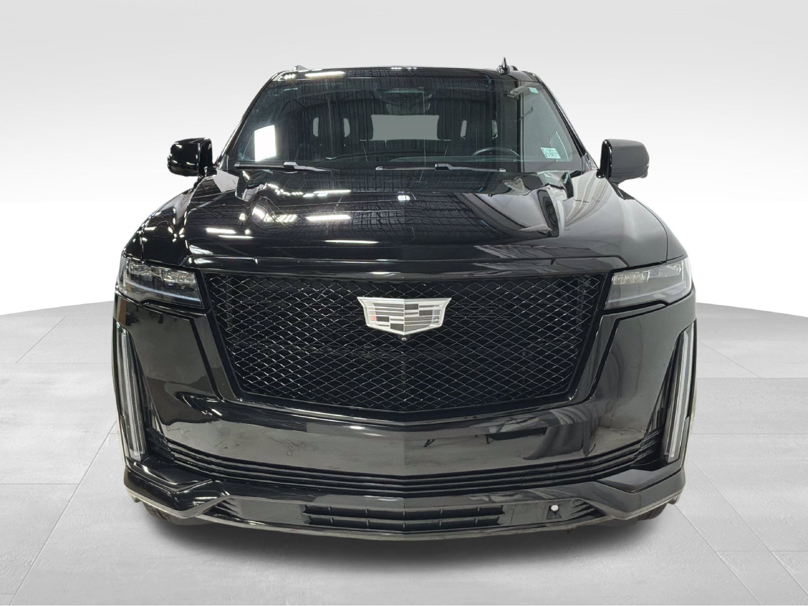 Used 2023 Cadillac Escalade ESV Sport Platinum w/ LPO, ONYX Package AWD/4WD image 3