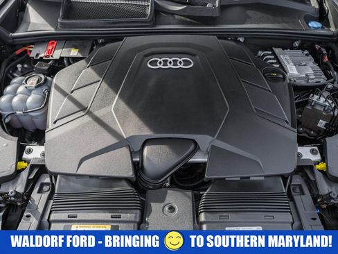 Used 2021 Audi Q8 Prestige w/ Prestige Package image 22