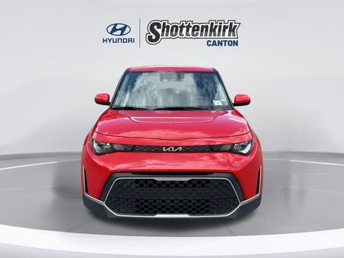 Used 2023 Kia Soul LX w/ Option Group 015 image 2
