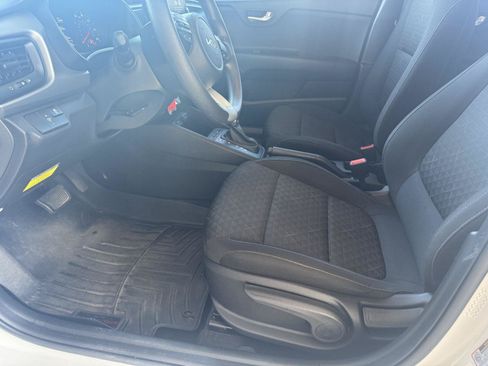 Used 2022 Kia Rio LX FWD image 15