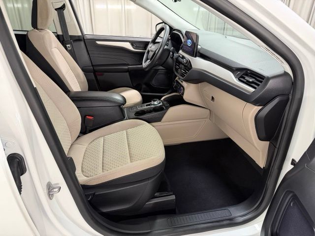 Used 2022 Ford Escape SE AWD/4WD image 10