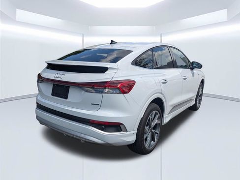 Used 2024 Audi Q4 e-tron Premium Plus AWD/4WD image 4