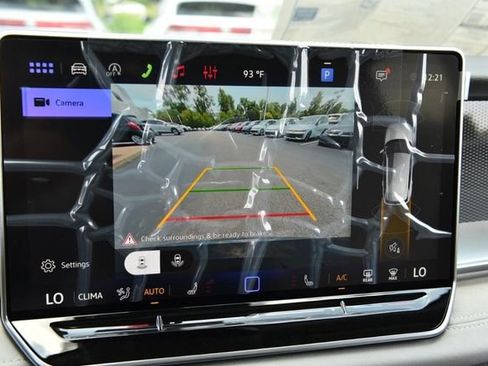 New 2026 Volkswagen Tiguan SE AWD/4WD image 13