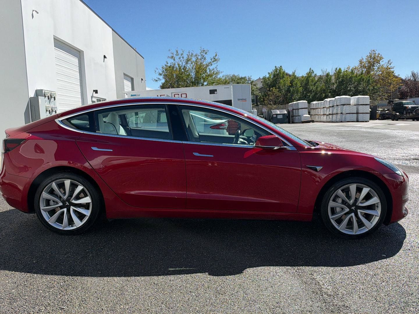 Used 2018 Tesla Model 3 Long Range AWD/4WD image 8