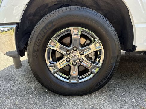 Used 2023 Ford F150 XLT w/ XTR Package AWD/4WD image 10