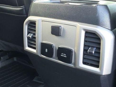 Used 2020 Ford F250 Lariat w/ Lariat Value Package AWD/4WD image 6