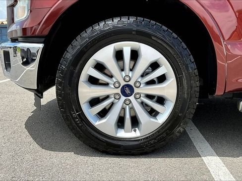 Used 2016 Ford F150 Lariat w/ Equipment Group 501A Mid RWD image 8