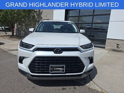 Used 2024 Toyota Grand Highlander AWD Hybrid image 2