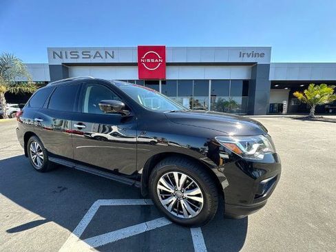 Certified 2019 Nissan Pathfinder SL FWD image 1