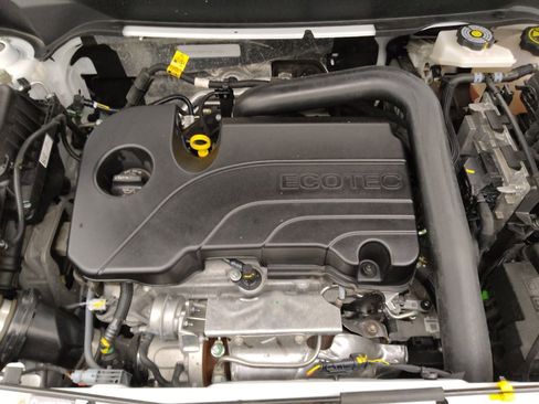 Used 2024 Chevrolet Equinox LT FWD image 30