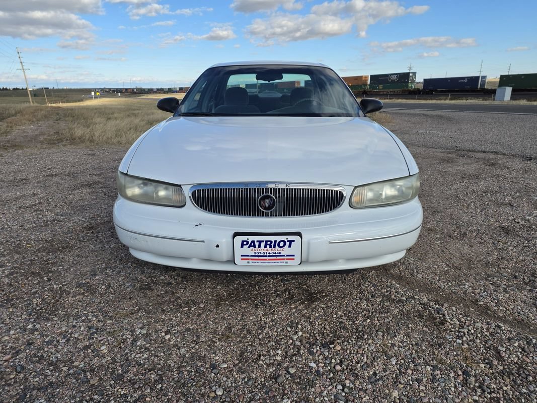 Used 2000 Buick Century Custom w/ Popular Pkg FWD image 8