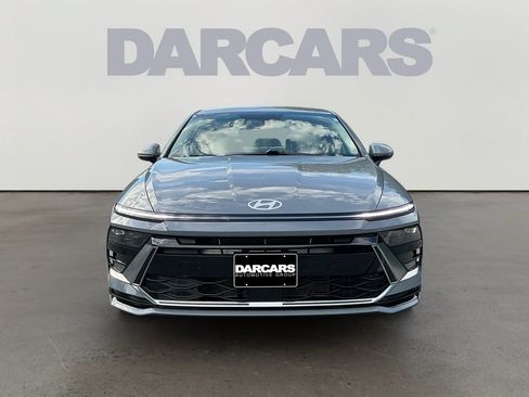 Used 2025 Hyundai Sonata SEL FWD image 2