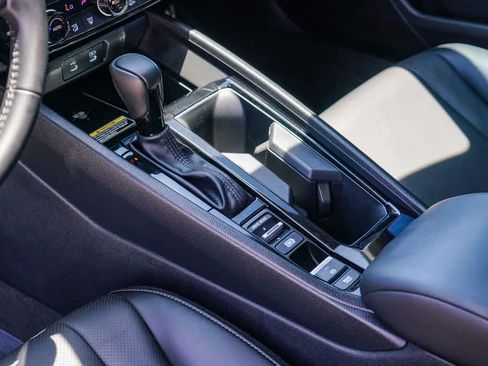 Used 2025 Honda Accord EX-L image 18