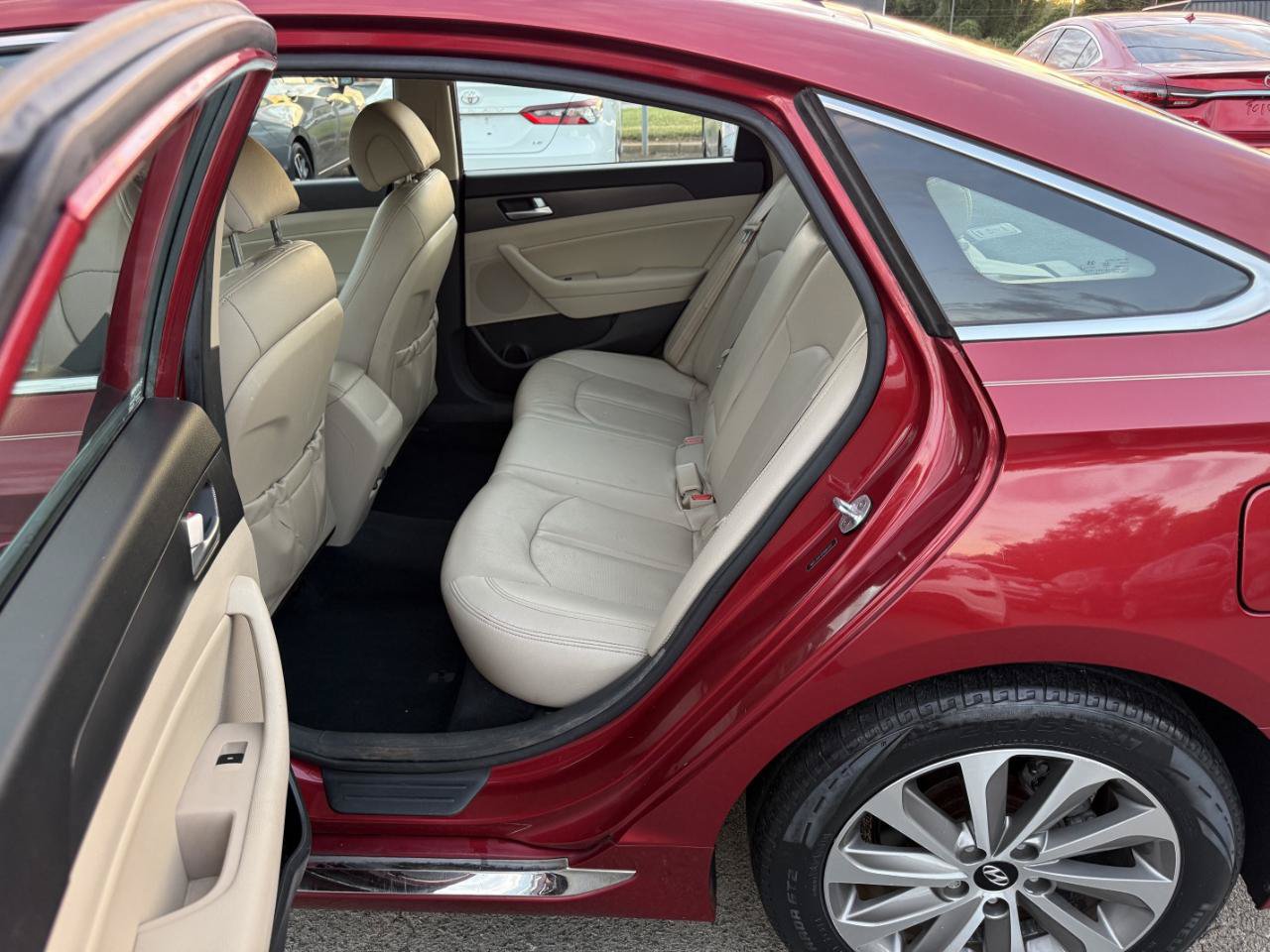 Used 2015 Hyundai Sonata Sport FWD image 9