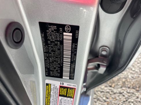 Used 2025 Toyota Camry LE image 11