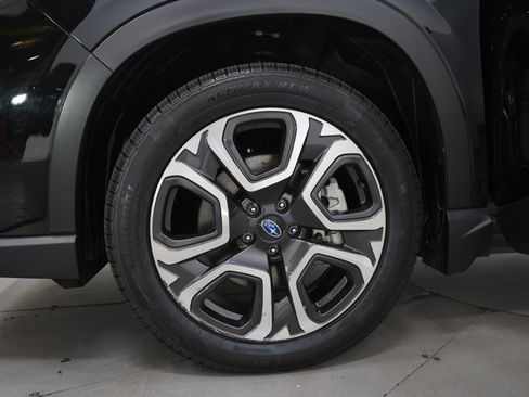 Used 2023 Subaru Ascent Limited w/ Technology Package AWD/4WD image 33