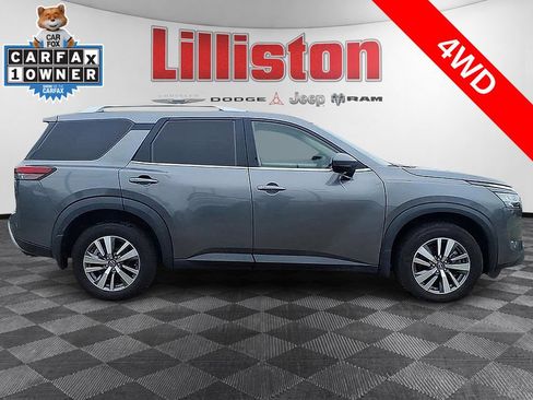 Used 2023 Nissan Pathfinder SL AWD/4WD image 7