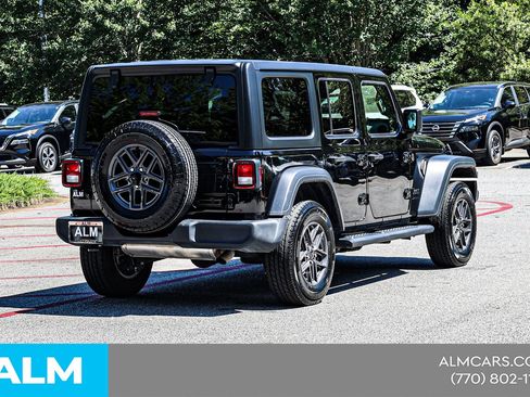 Used 2024 Jeep Wrangler Unlimited Sport AWD/4WD image 6