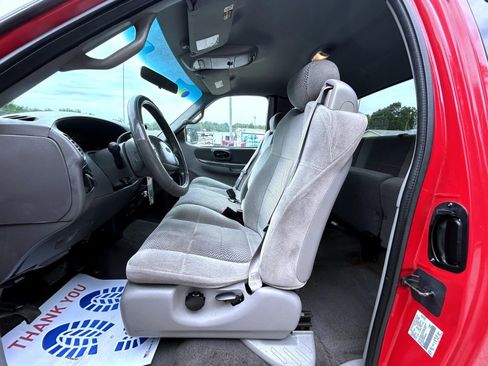Used 2002 Ford F150 XLT AWD/4WD image 10