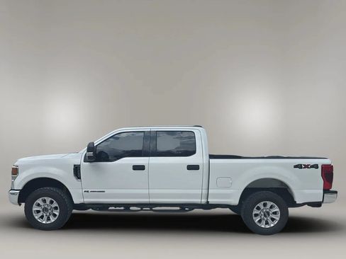 Used 2021 Ford F250 XLT AWD/4WD image 3