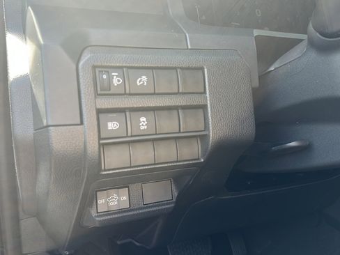 Used 2024 Toyota Tacoma SR image 23