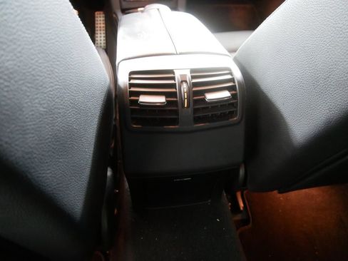 Used 2014 Mercedes-Benz E 350 E 350 image 19