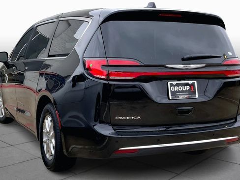 New 2026 Chrysler Pacifica Select image 12